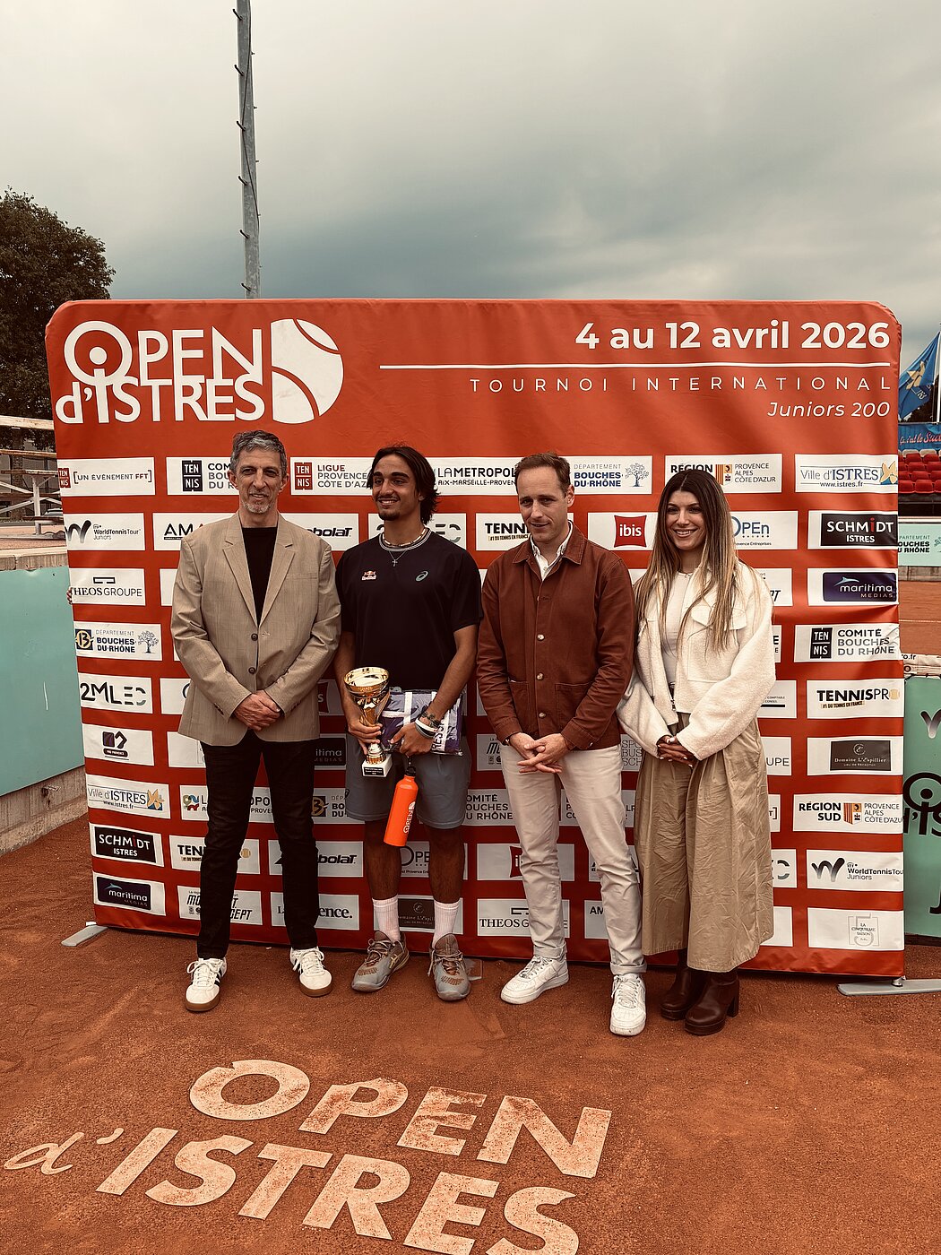 Pascal Delon, Daniel Jade, Robin Prétot et Manon Benchénafi
