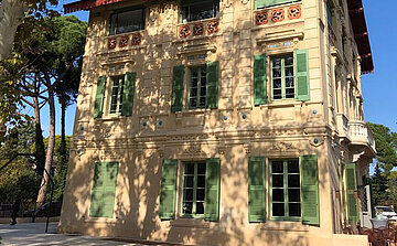 Photo façade du château des Baumes 