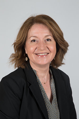 Suzelle AYOT 7ème adjointe Déléguée au commerce et à l'artisanat Conseillère Régionale