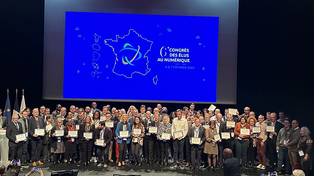 photo des lauréats du label 2025 ville et village internetinter