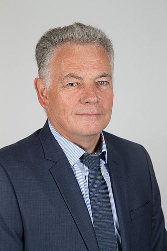 Alain BERNARDET Conseiller municipal, délégué aux relations avec la défense et au développement du Pôle Aéronautique