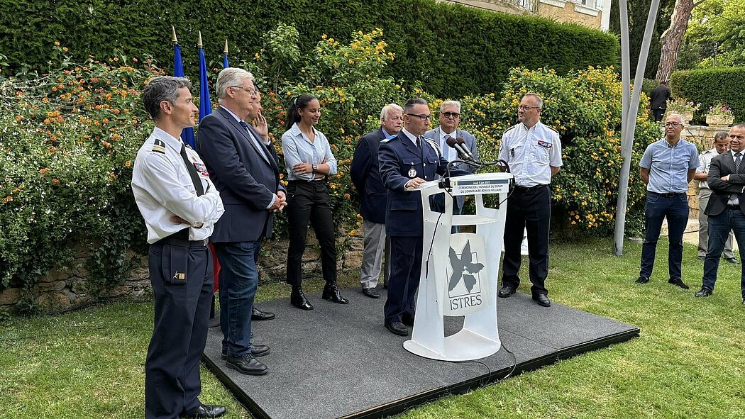 Le directeur de la police municipale d'Istres au micro