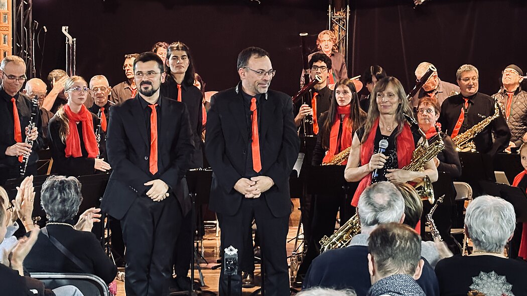 les deux chefs et la présidente de lharmonie