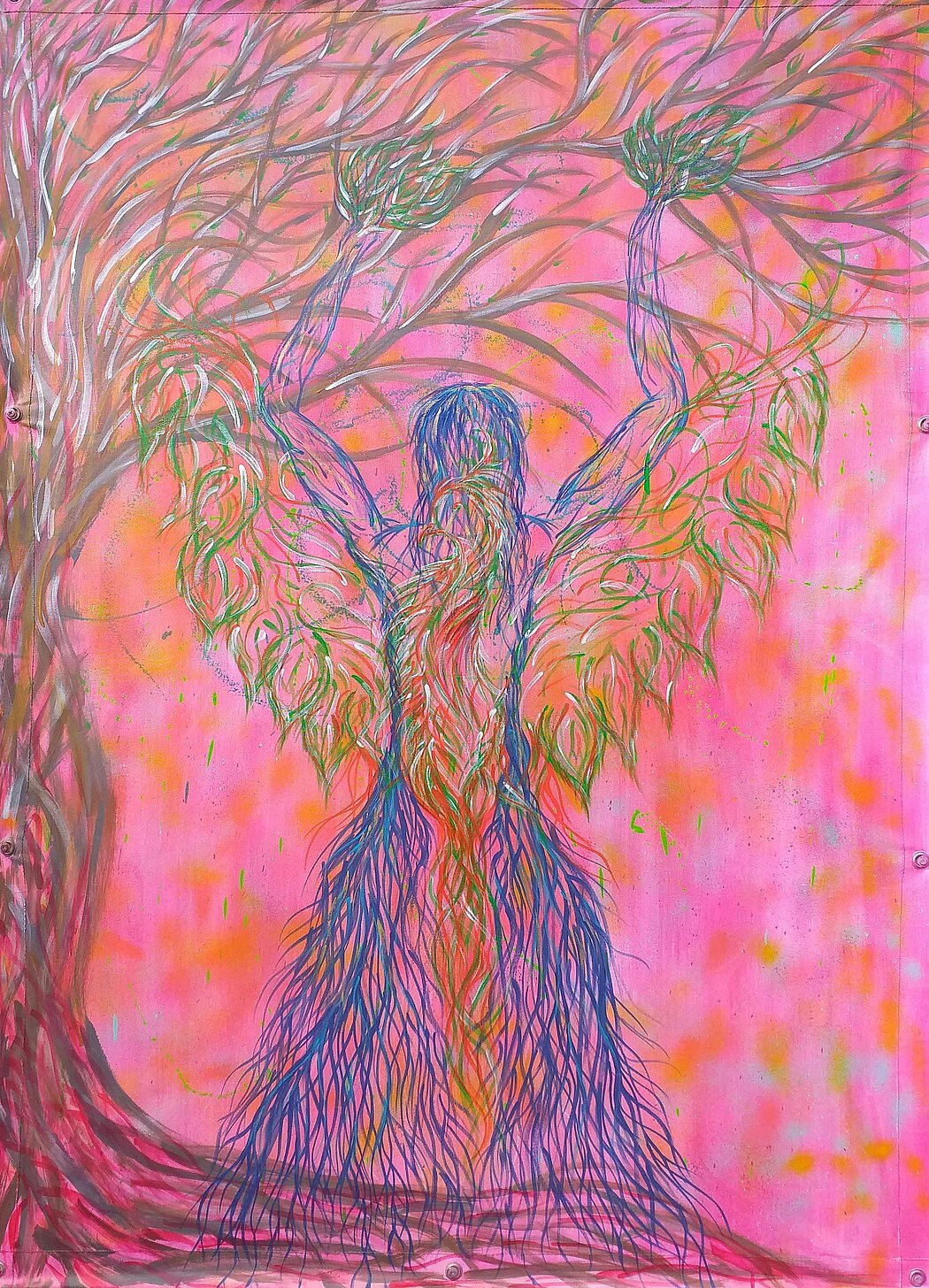 Tableau avec diverses nuances de roue/rose dans lequel une femme les bras en l'air semble se fondre dans un arbrele s'une