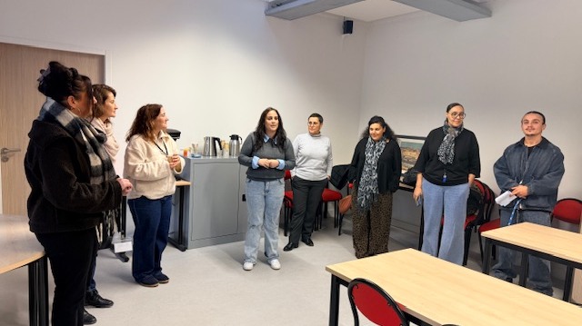 Remise de cadeaux par les lycéens de Latécoère pour les femmes victimes de violences conjugales