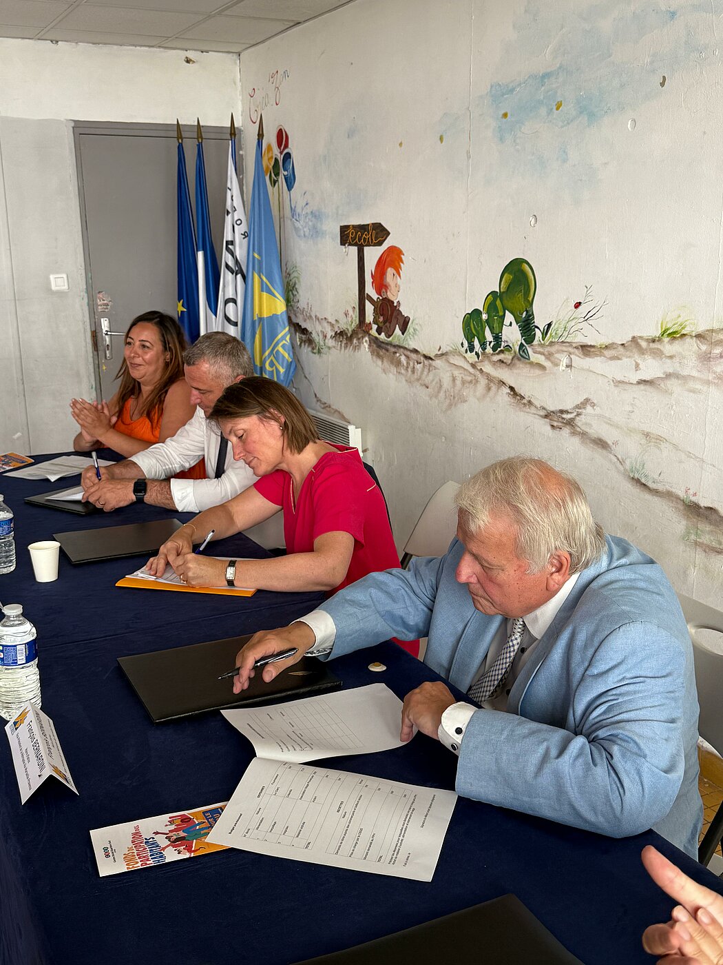 Signature de la charte entre l’État, la Métropole, la Commune et le centre social, portant sur le Fonds de participation des habitants (FPH).