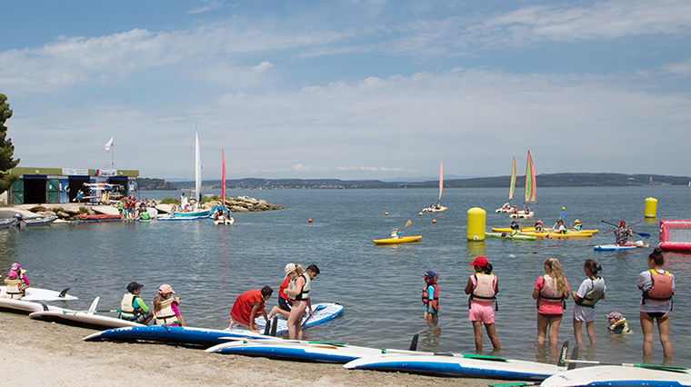 Accès au programme sports et loisirs - photos activités nautiques enfants