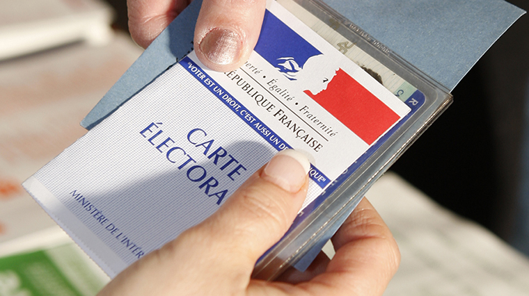 INSCRIPTION LISTES ÉLECTORALES photo d'une carte électorale
